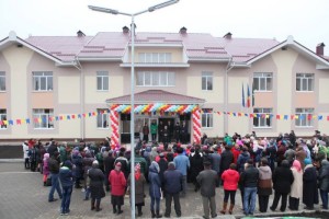 iurie-leanca-a-participat-la-redeschiderea-gradinitei-din-satul-saiti--causeni-1416146382